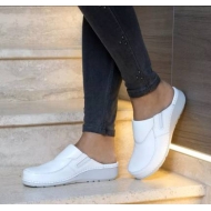 Ortopeedilised jalatsid naistele valged